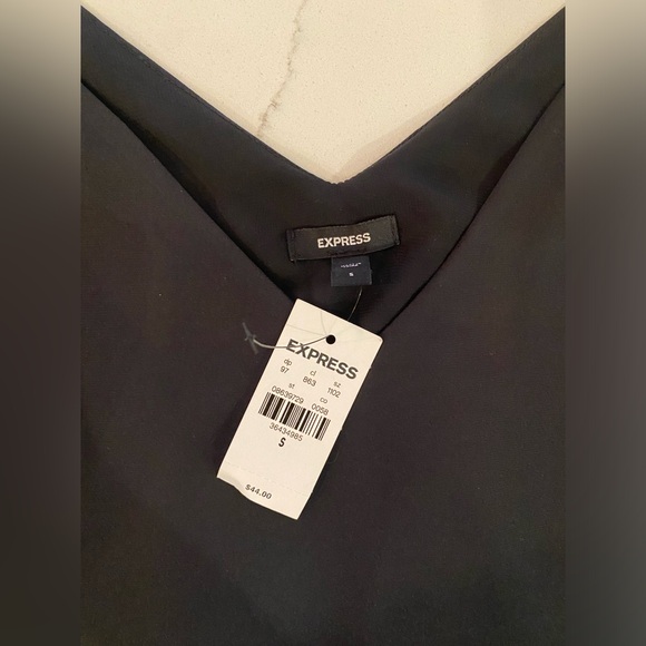 NWT EXPRESS TOP - Picture 2 of 4